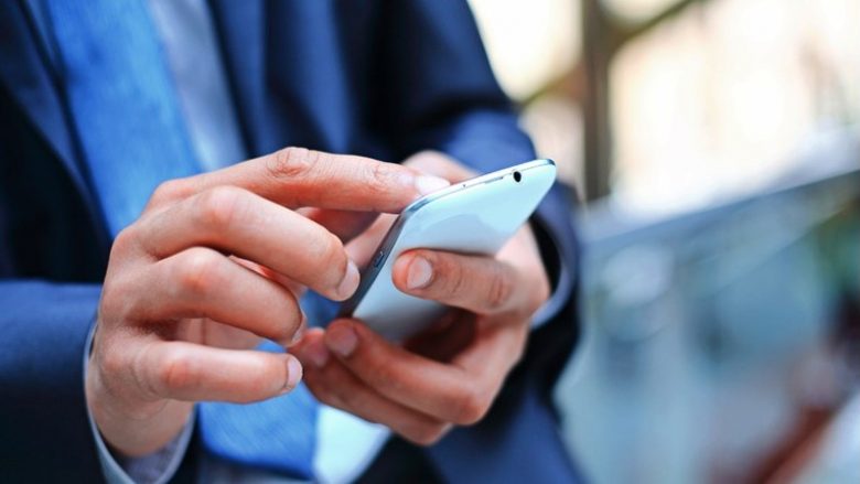 Tre të katërtat e popullatës në botë ka telefon mobil