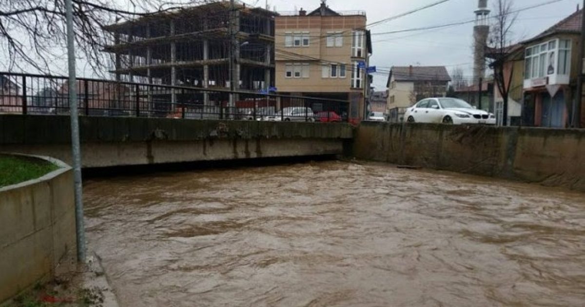 Reshjet e shiut, probleme në Vushtrri por edhe jug e veri të Mitrovicës