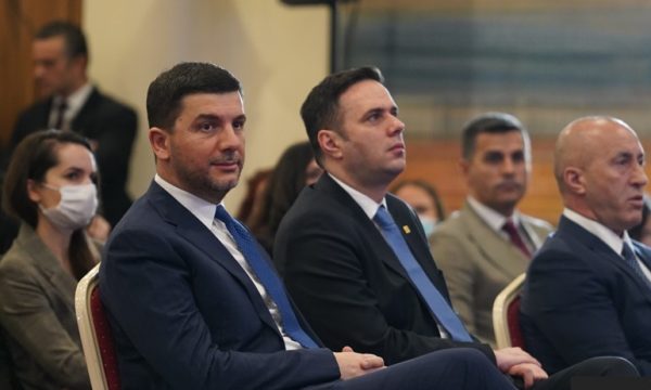 LDK refuzon frontin e përbashkët opozitar, Abdixhiku: S’kemi lidhje me PDK-në dhe AAK-në