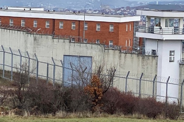 Danimarka ende në pritje të huazimit të qelive nga Kosova