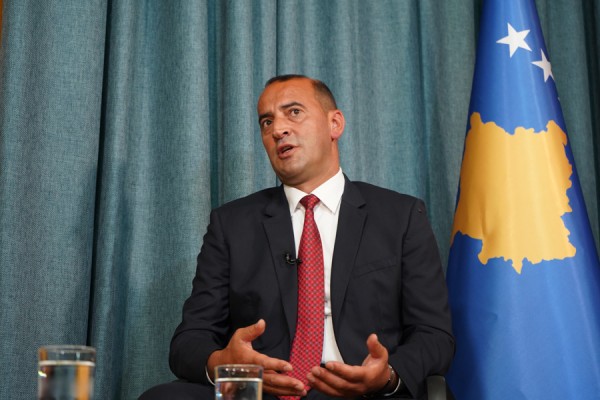 Haradinaj pyet publikisht Kurtin: Sqaroja publikut se për çka u dakordove me Lajçakun