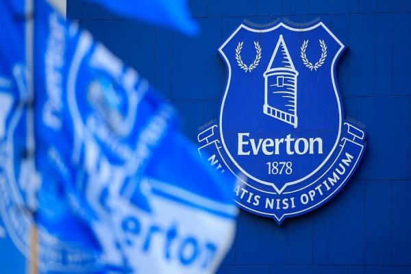 Ky pritet të jetë trajneri i ri i Evertonit