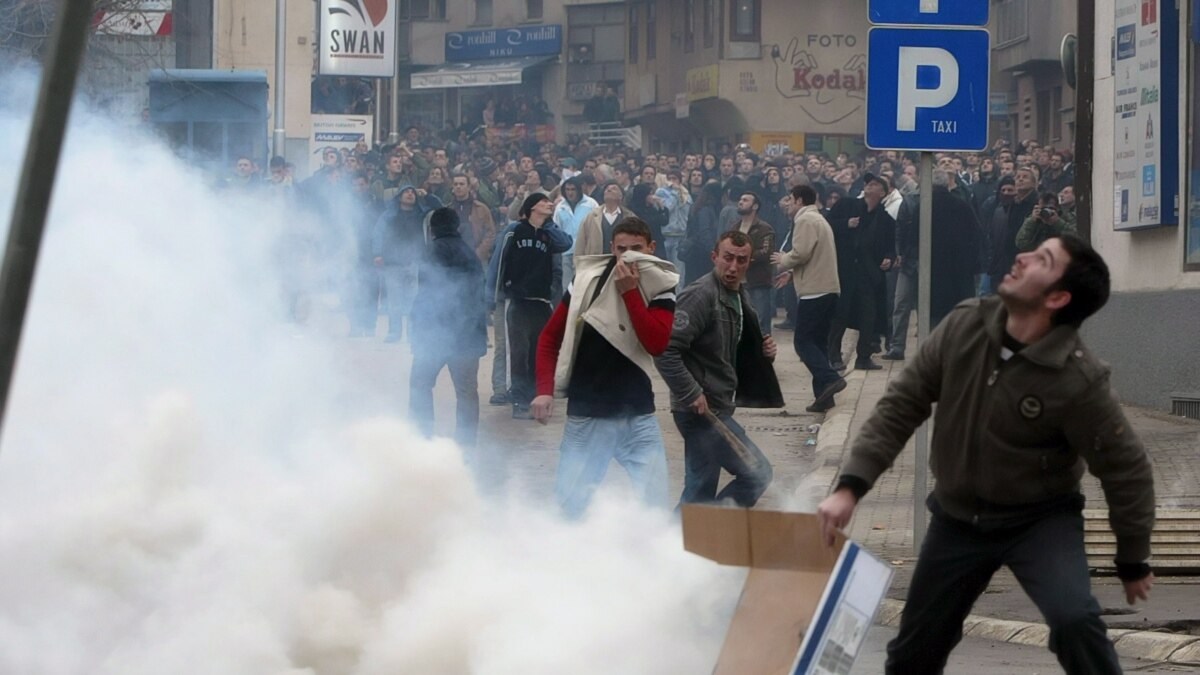 Ish-aktivisti i VV-së i plagosur në protestë: VV-ja ka ndryshuar rrënjësisht, s’përfaqëson asgjë nga ajo që ka qenë