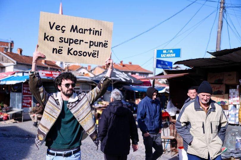 PDK me tjetër aksion nga pazari i Prishtinës: Veç Martini ka super-punë në Kosovë