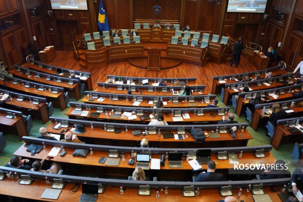 S’ka kuorum, nuk hidhet në votim rezoluta për adresimin e rritjes së tatimit në pronë