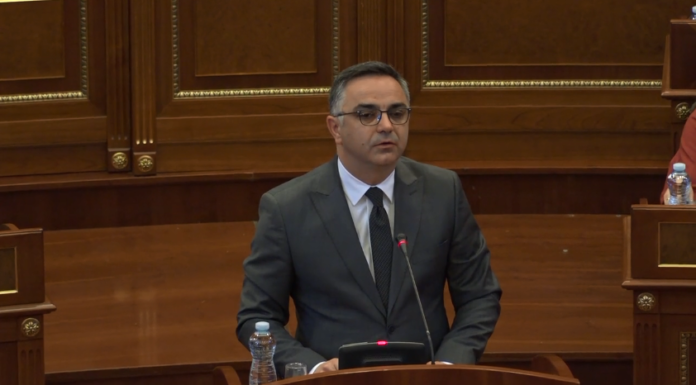 ​Tahiri: Kurti kishte kohë të flas për Ohrin, filtera e bojlera por jo për pagën minimale
