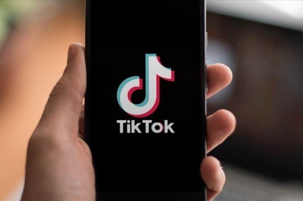 Ndalohet TikTok-un në pajisjet e zyrtarëve të Ministrisë daneze të Mbrojtjes