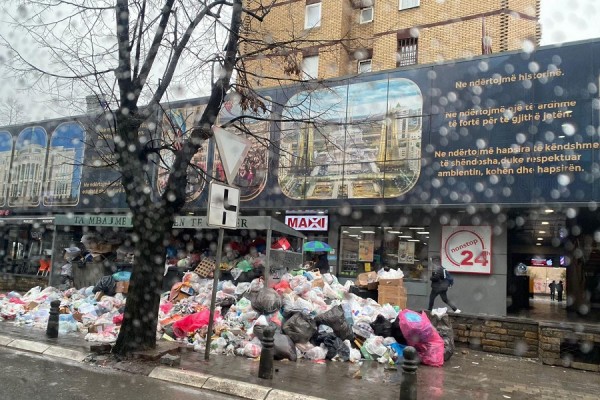 ​Sahatçiu: Zgjidhet ngërçi i mbledhjes së mbeturinave në Prishtinë