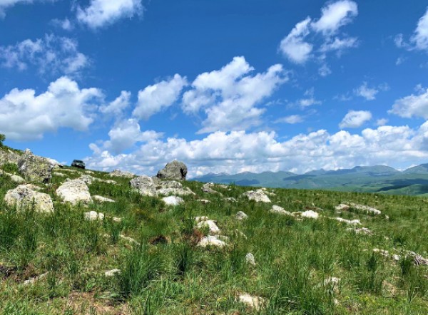 “Shtegu i Ngjyrave” në Kukës, destinacioni turistik i pranverës