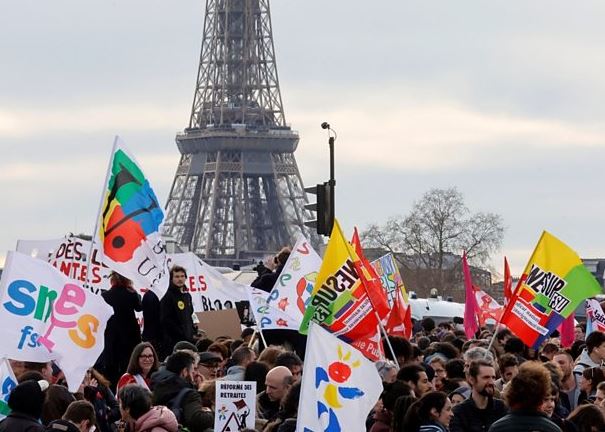 113 të arrestuar gjatë protestave në Paris