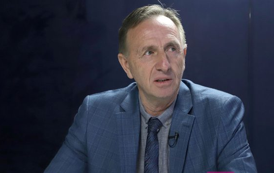 Kreu i sektorit privat: Punëtorëve me paga të ulëta po u vendoset “laku në fyt”