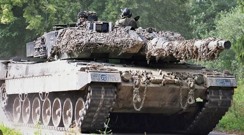 Tanket gjermane “Leopard 2” mbërrijnë në Ukrainë