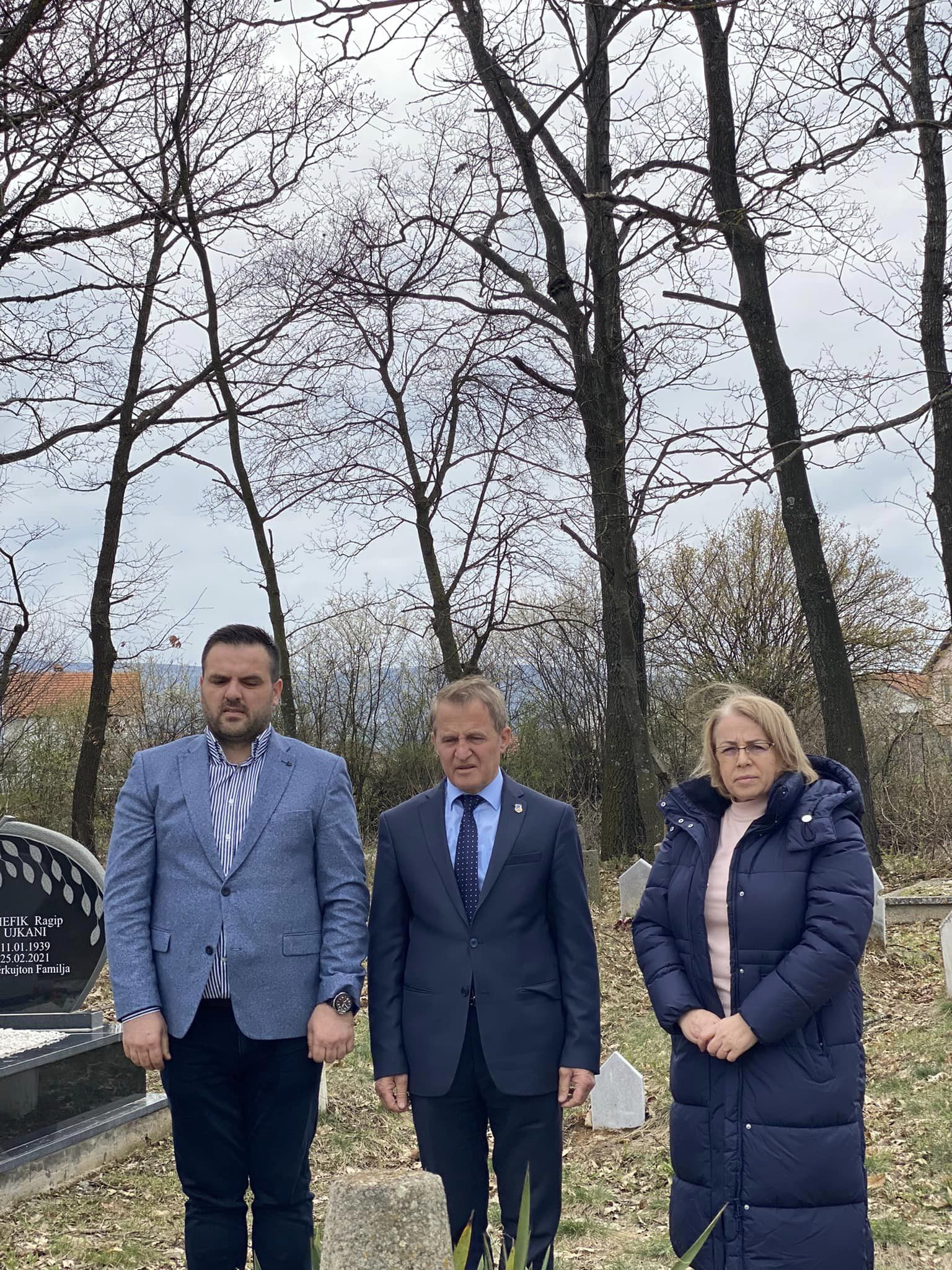 Ferit Idrizi përkujton 24-vjetorin e masakrës mbi familjen Ujkani