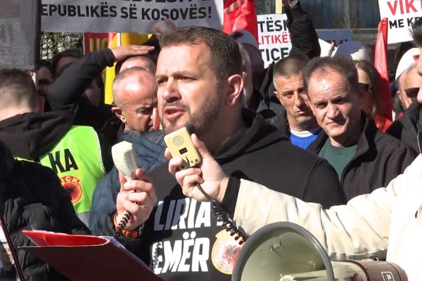 Ish-pjesëtari i UÇK-së nga Maqedonia e Veriut: Thaçi dhe të tjerët janë lavdia e kombit