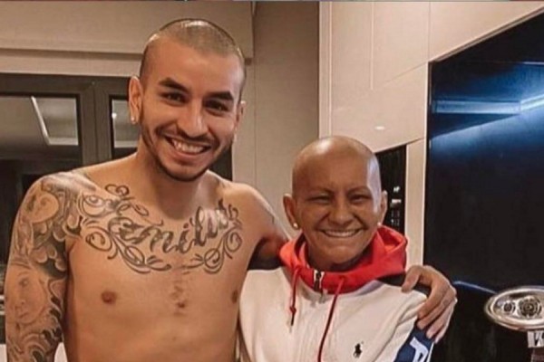 Vdes nëna e yllit të Atletico Madridit