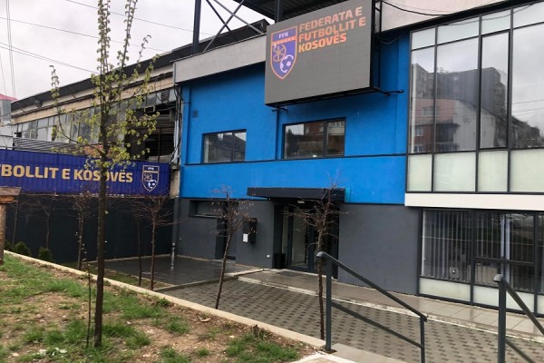 FFK njofton agjentët e lojtarëve: Nga 1 tetori duhet të keni licencë të FIFA-s
