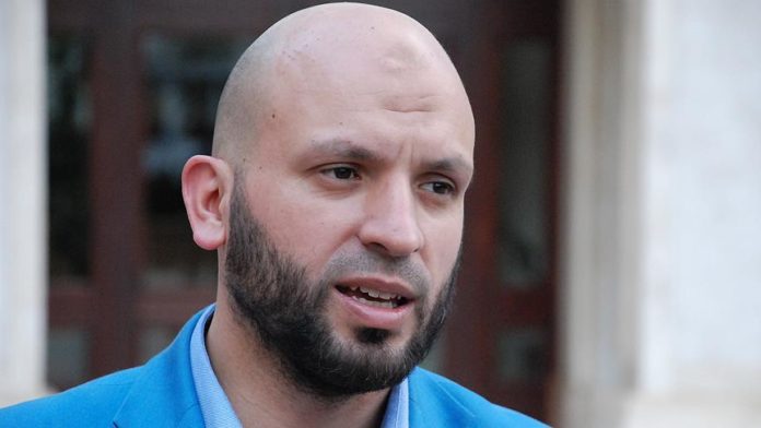 Kelmendi: Fesë Islame po i m’veshen strategji të agjenturave të huaja