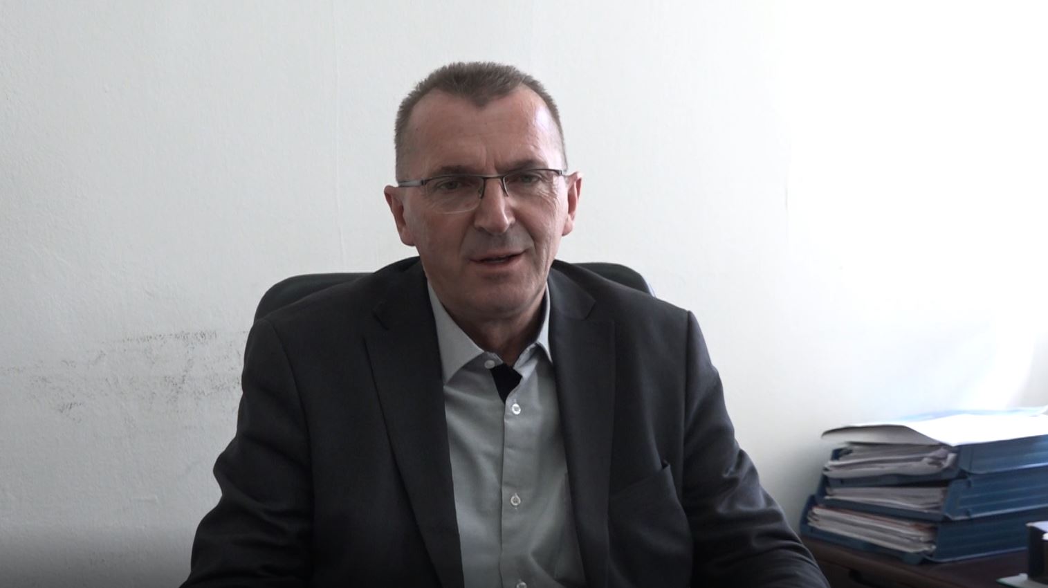 Policinë e lënë 10 zyrtarë për tre muaj – Zeqiri: Me Qeverinë komunikojmë veç me shkresa