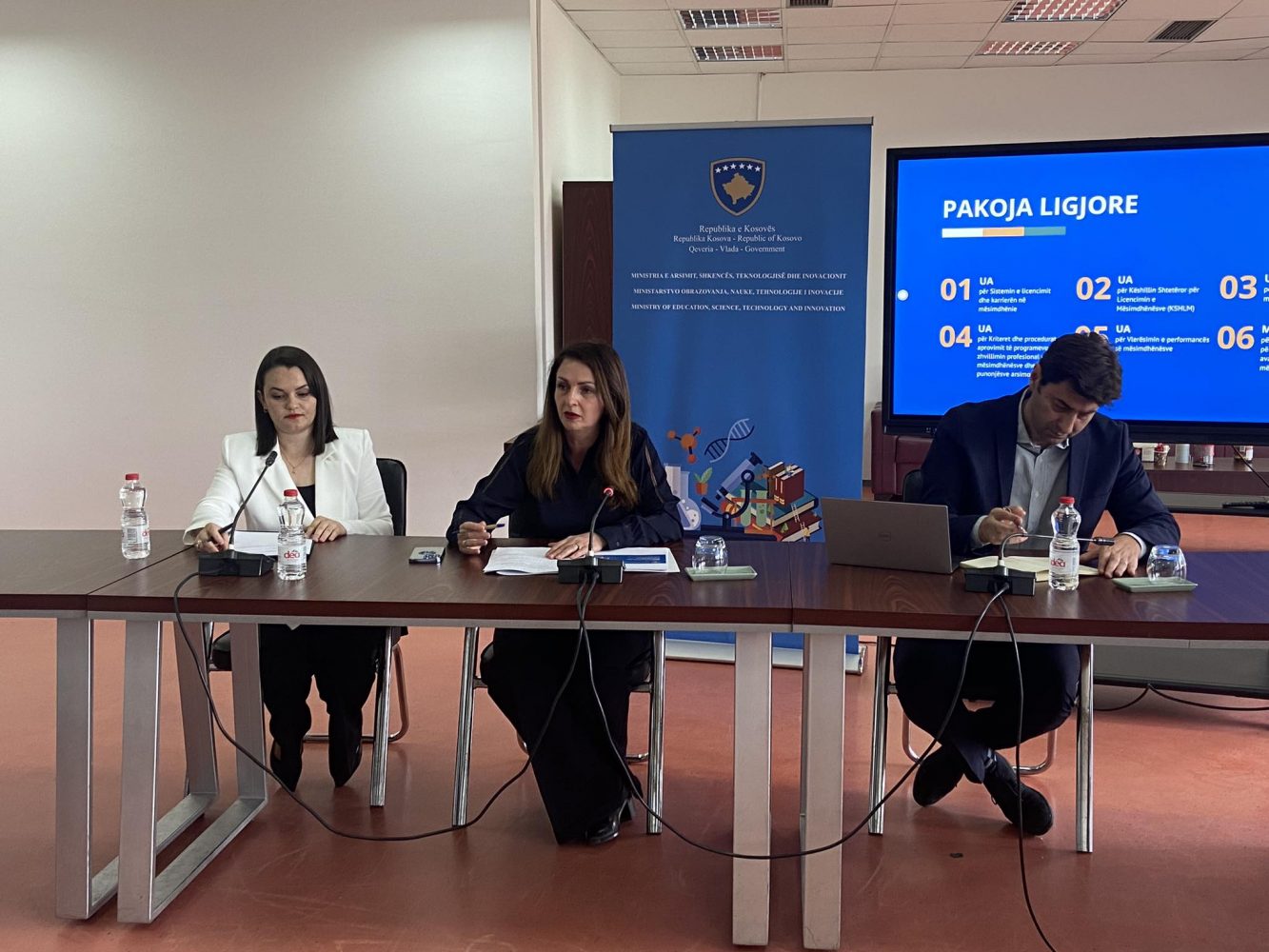 Nagvaci: Për herë të parë të diplomuarit në Fakultetin e Edukimit do t’i nënshtrohen provimit për licencë