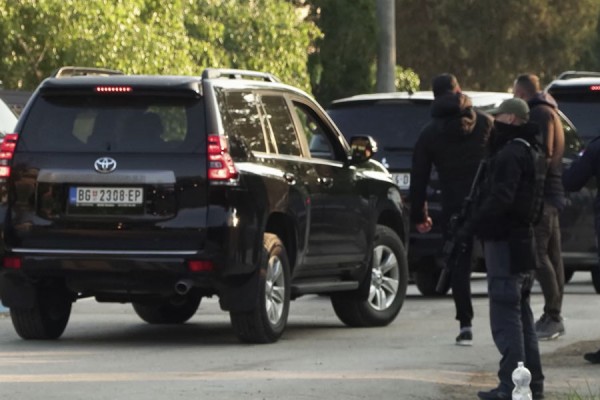 Një 15-vjeçar në mesin e viktimave nga të shtënat masive në Serbi, dy të rinj në gjendje kritike