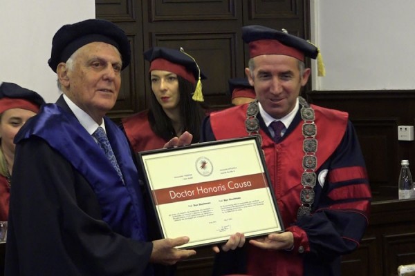 Laureati i çmimit Nobel, Dan Shechtman nderohet nga UP me titullin “Doctor Honoris Causa”