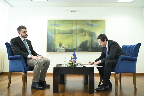 Kurti emëron zëvendësministër koordinatorin e Qendrës së LVV-së Pejë