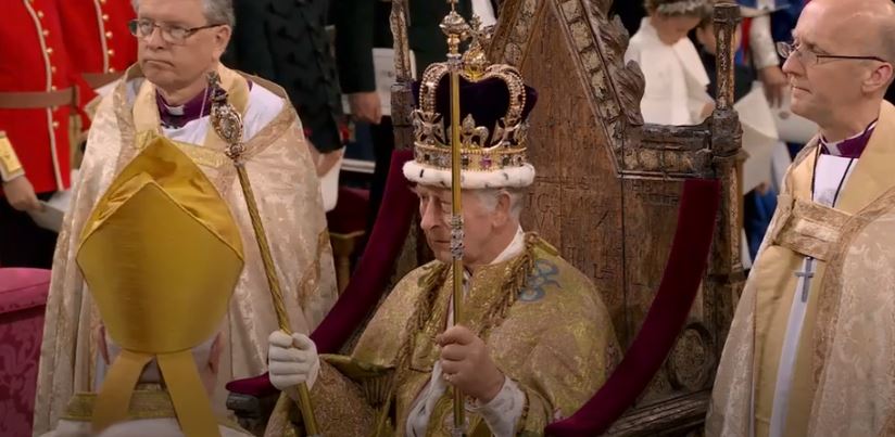 Kurorëzohet Mbreti Charles III