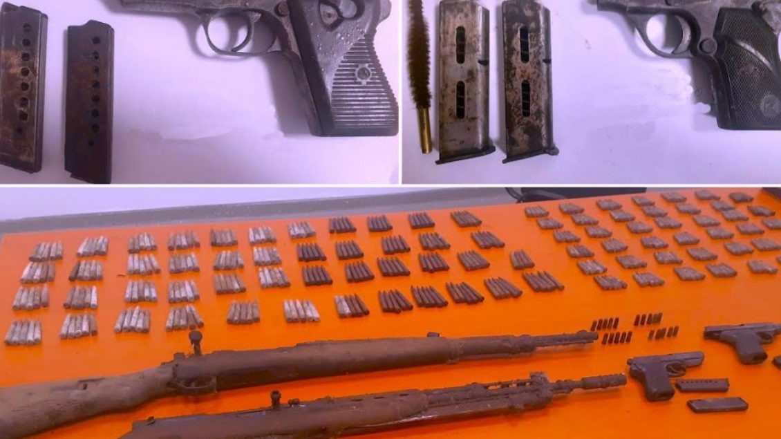 Arrestohet i dyshuari për dhunë në familje në Partesh të Gjilanit, i konfiskohet “arsenal” armësh