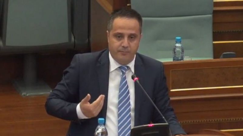 Selmanaj: Me dakordimin për personat e zhdukur, Kosova ia mundëson Serbisë të heq përgjegjësinë penale e juridike-shtetërore