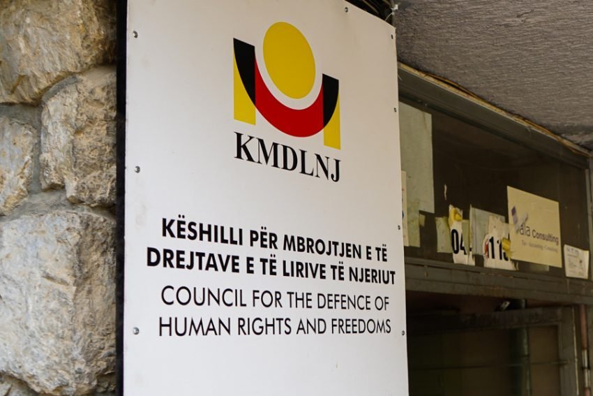 KMDLNj: Gjykata Speciale bastisi dy shtëpi në Prishtinë