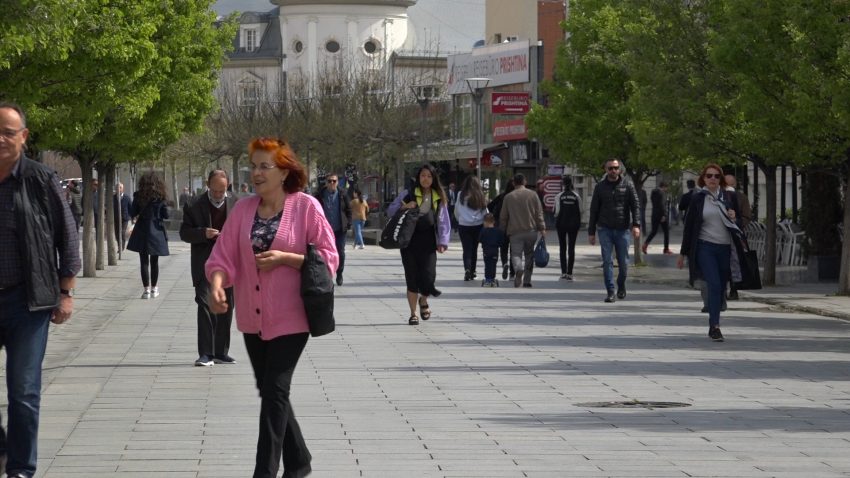 Qytetarët nuk presin rezultate nga takimi Kurti-Vuçiq, s’e duan Asociacionin