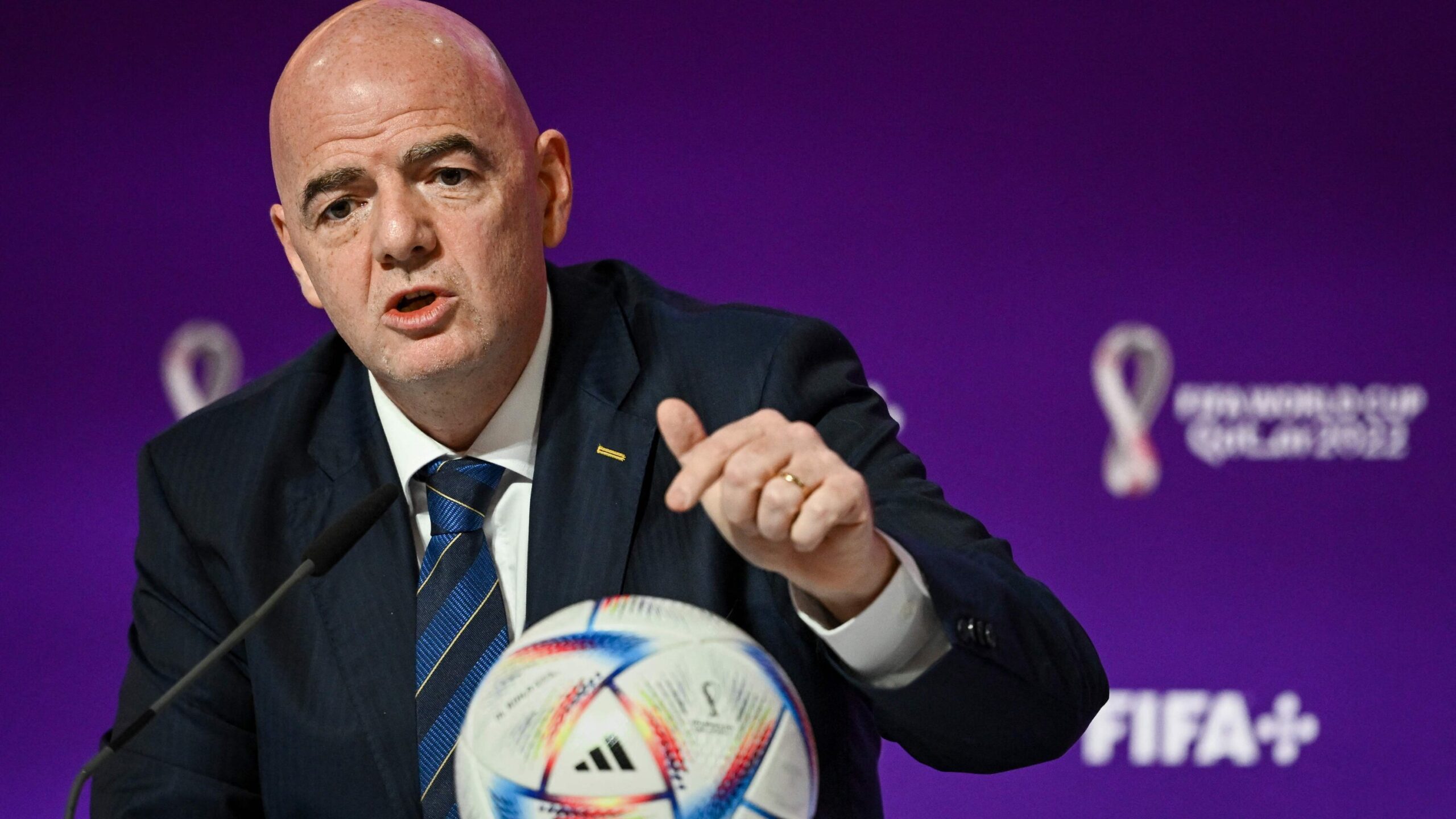 Kërcënon Infantino: Botërori mund të mos transmetohet në Evropë