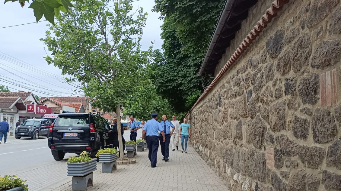 Graçanicë: Lirohet rruga për qarkullim të automjeteve në hyrje-dalje