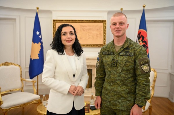 Osmani takoi Yllin e FSK-së: E gjithë Kosova është krenare