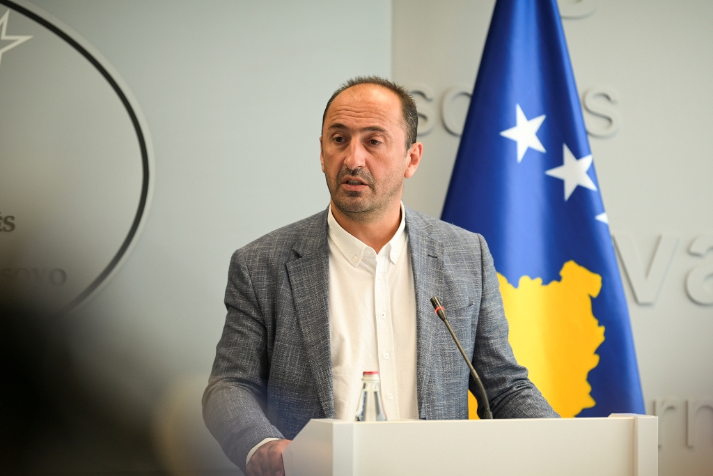 Aliu e Zogiani dalin në konferencë për medie