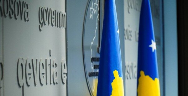 Murati fton pensionistët pa 15 vjet stazh të regjistrohen në formular për pension parcial