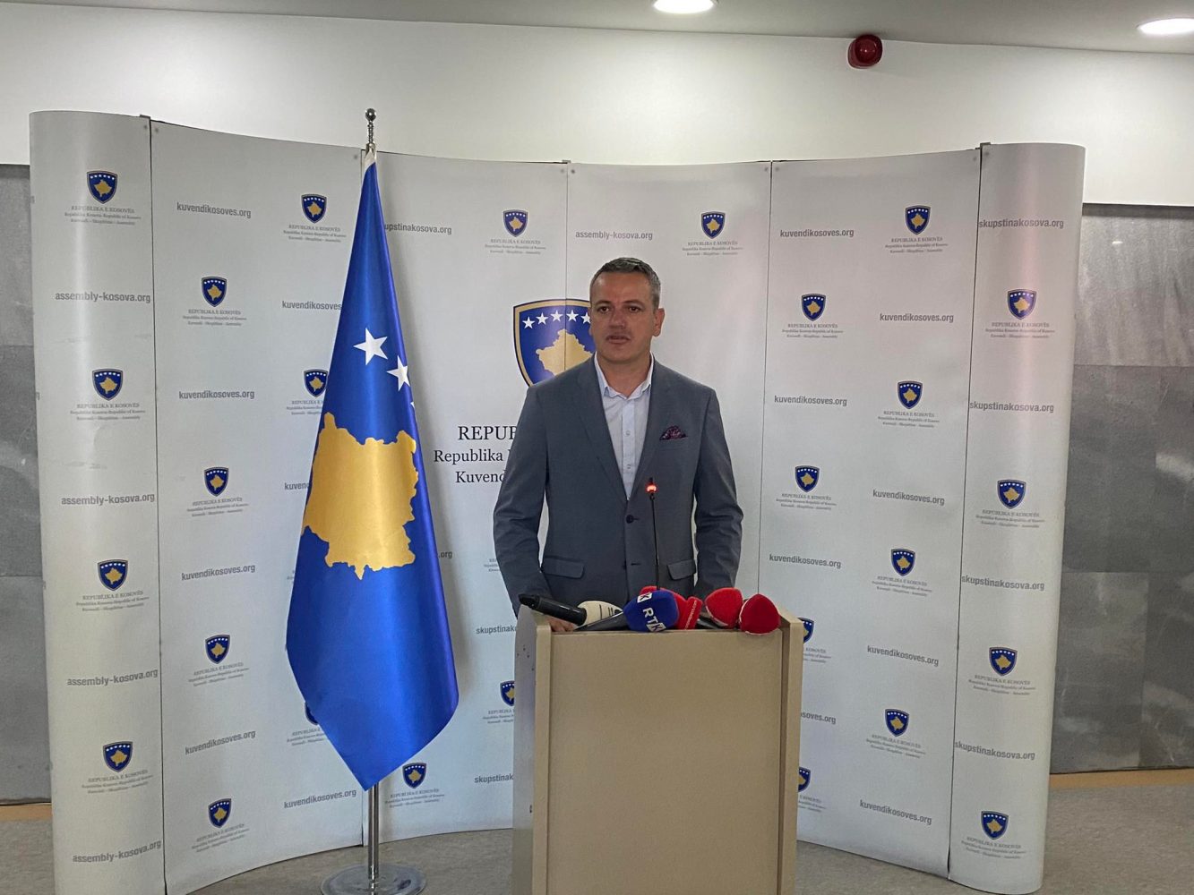 Gashi i LDK-së paralajmëron komision hetimor për skandalin me rezerva