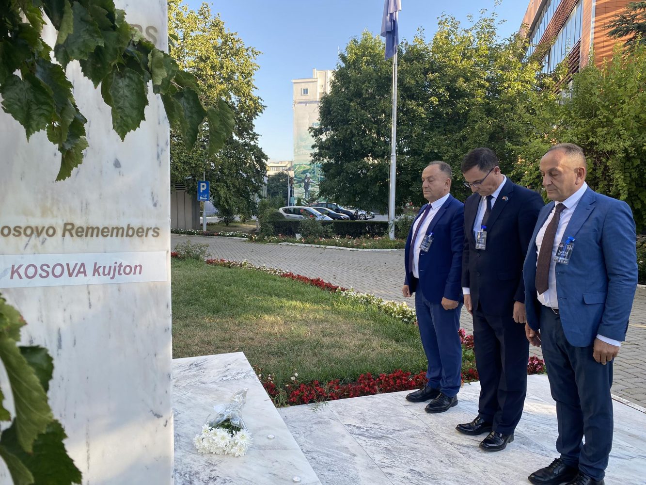 “Miqtë e Amerikës” nderojnë viktimat e 11 shatorit
