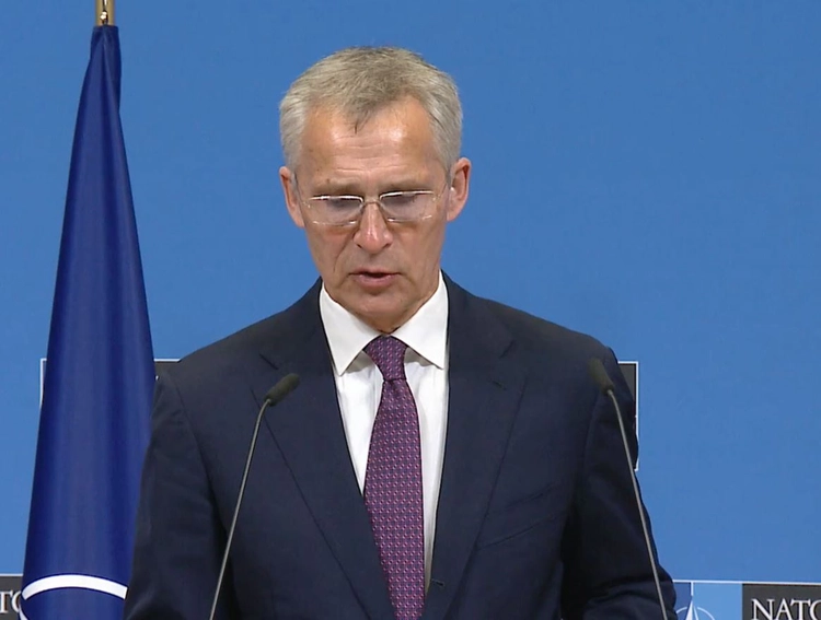 Stoltenberg u bën thirrje Kosovës e Serbisë: Përmbajuni zotimeve tuaja