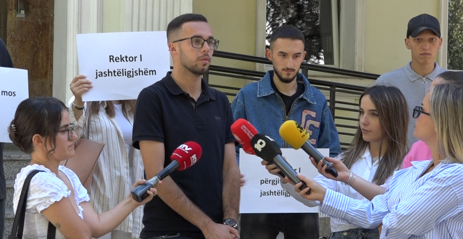 Tasholli: Kërkojmë të japin dorëheqje rektori dhe Këshilli Drejtues i UP-së