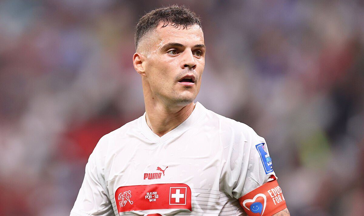 Xhaka publikon dy foto të periudhave të ndryshme: Ndjenjë e mrekullueshme të kthehem në Prishtinë