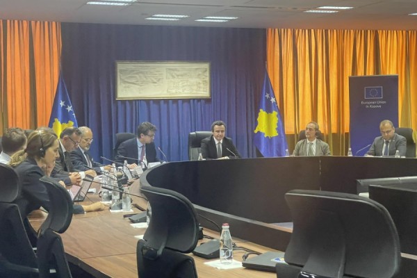 Prezantohet programi për mbrojtjen e konsumatorëve të cenueshëm të energjisë elektrike