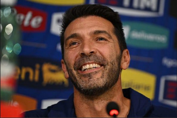 Buffon pjesë e stafit të Spallettit te Italia