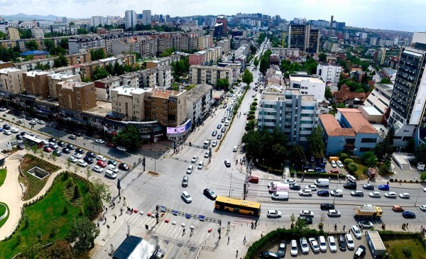 Mësimi në disa shkolla të Prishtinës nisi me renovime