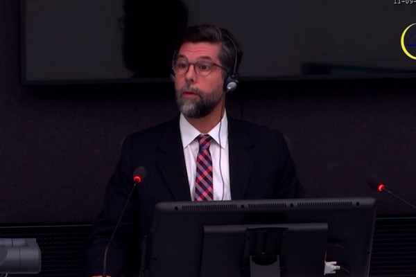 Përfundon dëshmia e ​Abrahams kundër Thaçit dhe të tjerëve