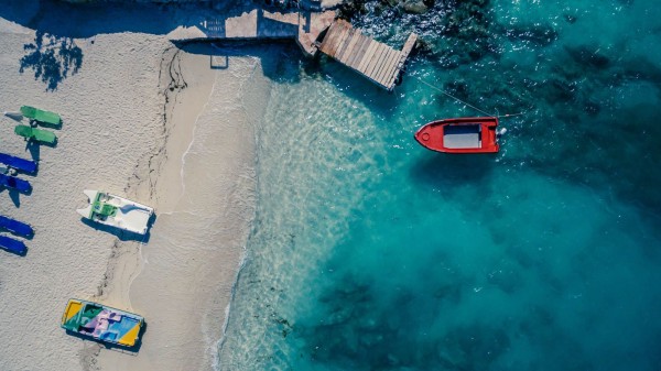 “The Travel”: Shqipëria me plazhet më piktoreske mes 10 destinacioneve