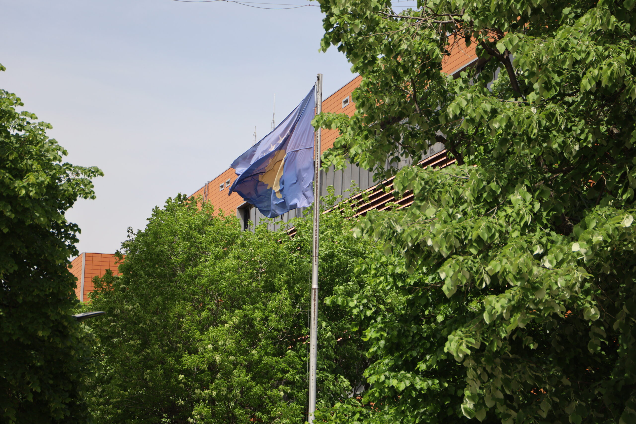ISPI: Kosova u sanksionua, ndërsa asnjë sanksion ndaj Serbisë