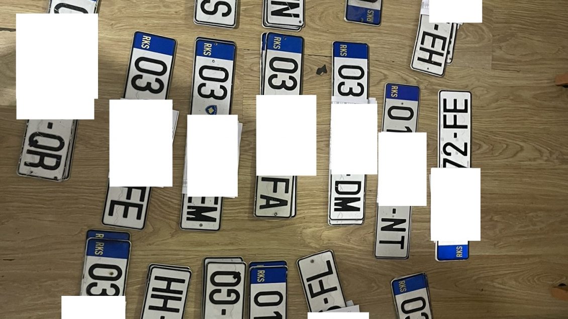 Identifikohen 130 vetura me regjistrim të skaduar në Pejë