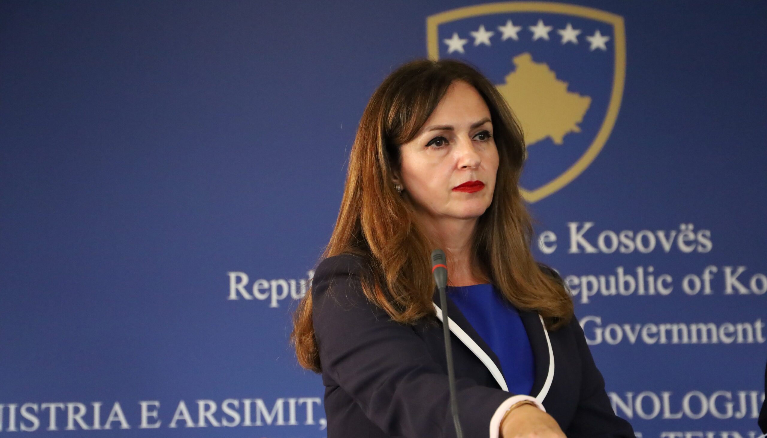 ​Nagavci: Janë pranuar mbi 183 mijë aplikime nga prindërit për libra, 95% prej tyre janë subvencionuar