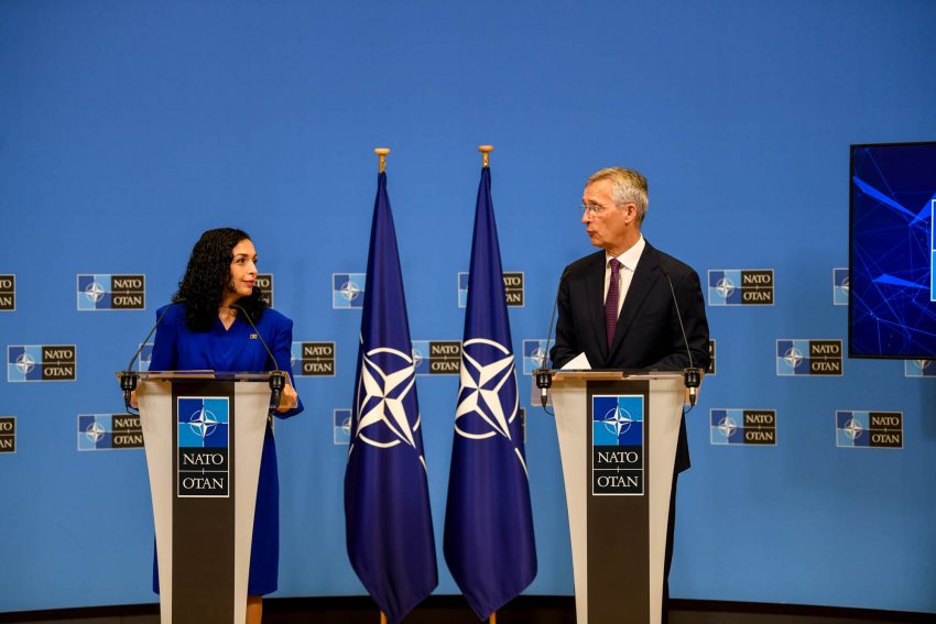 Krejt çka thanë Osmani e Stoltenberg pas takimit në selinë e NATO-s